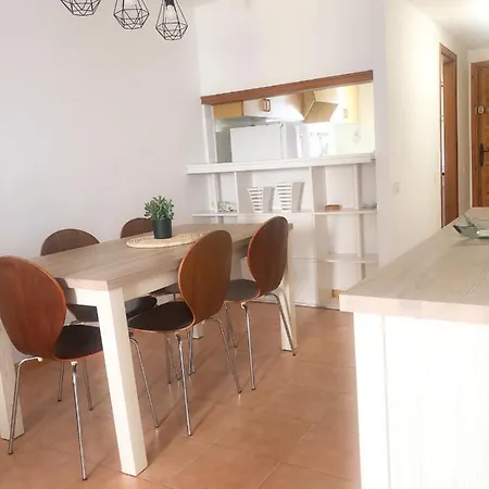 Playa Primera Linea ,parquing Incluido Apartment